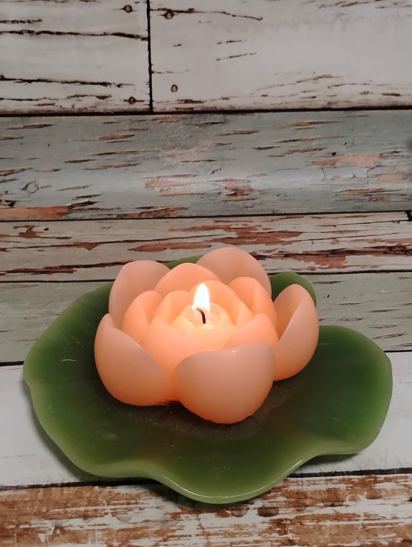 Lily Pond Wax Candle