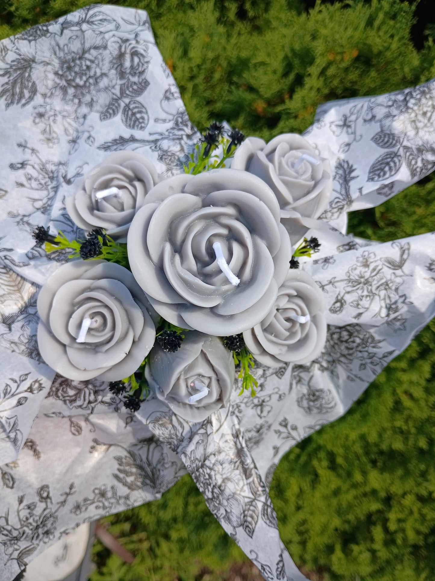 Grey Lavender Sandalwood Candle Bouquet