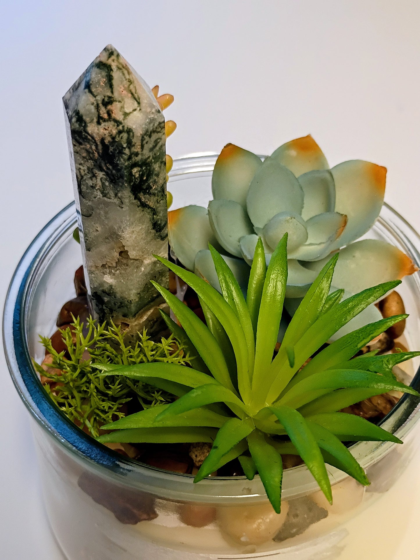 Moss Agate Succulent Garden Fresh Linen Candle