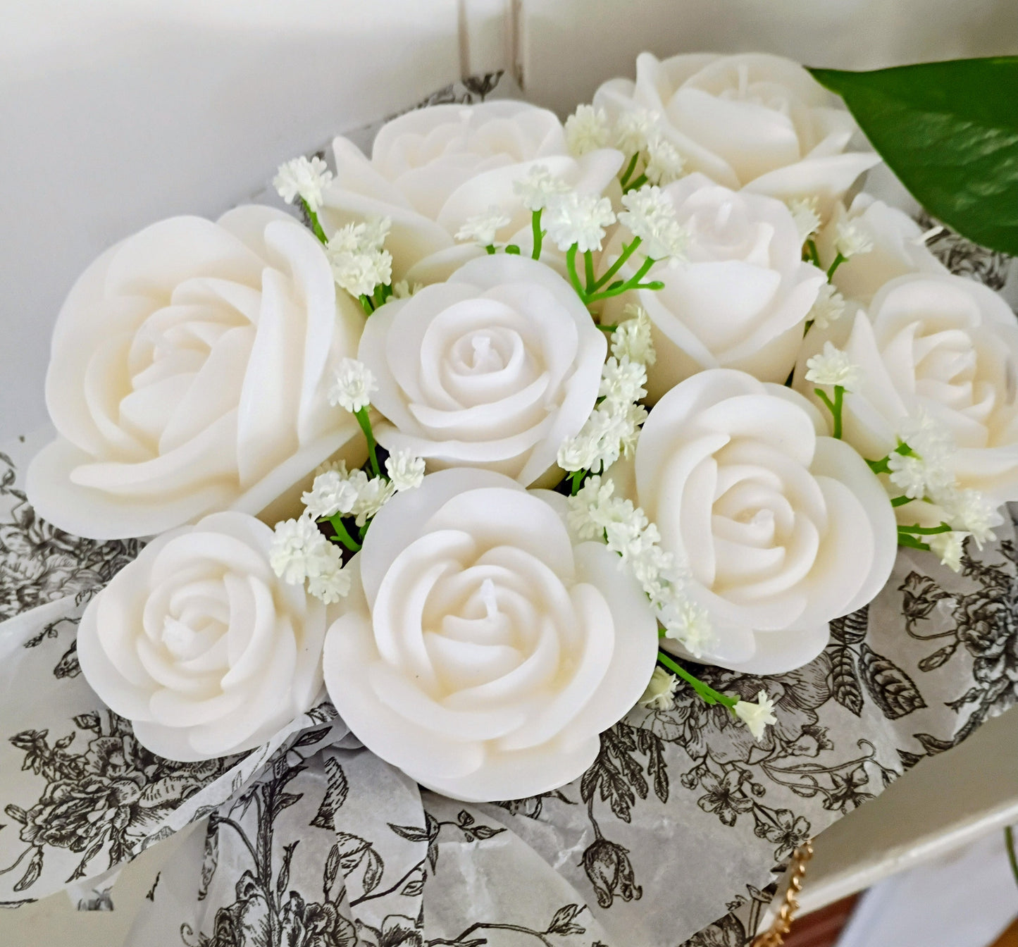White Unscented Rose Bouquet