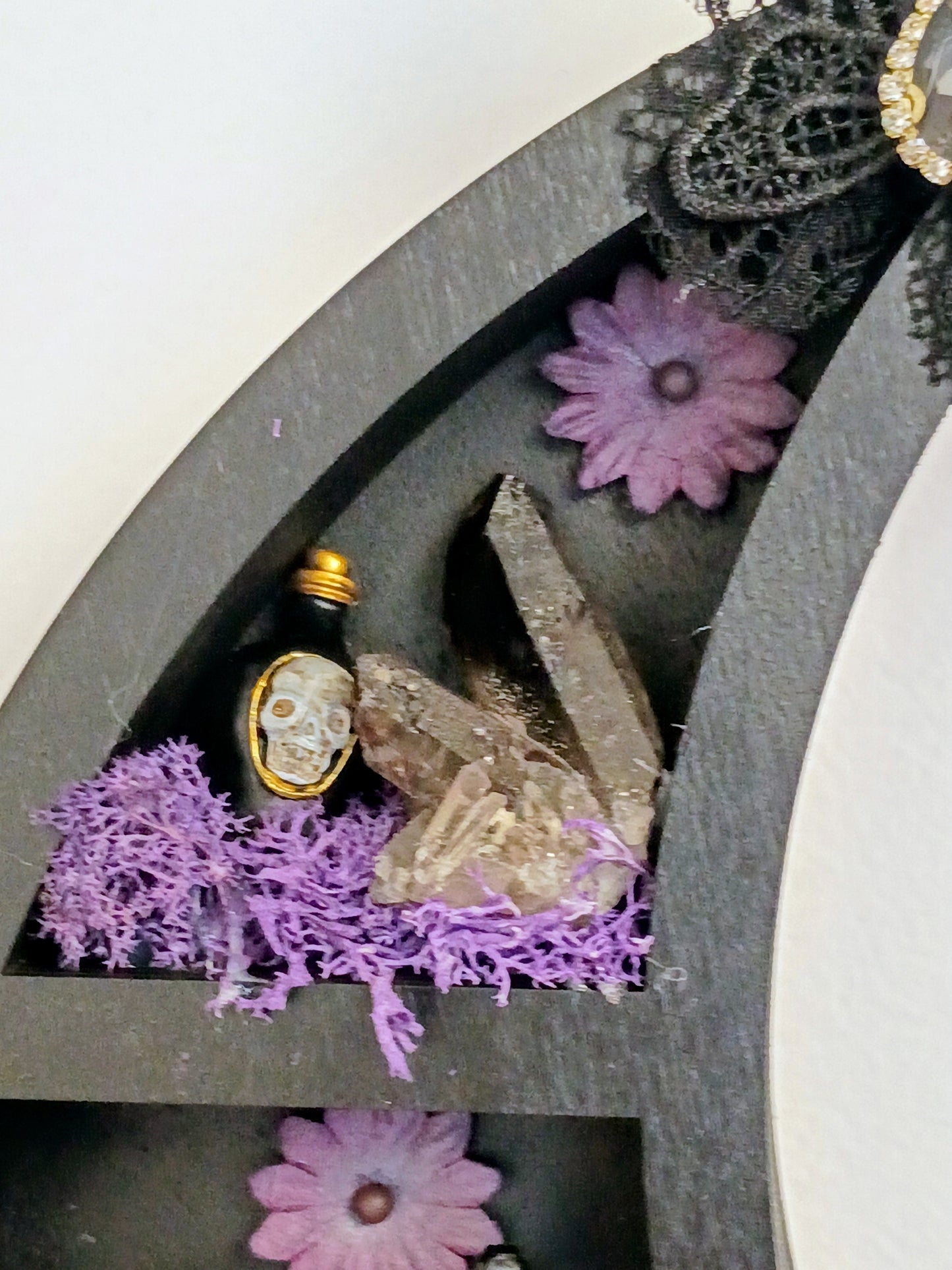 Cat n Moon Crystal Display, w Crystals