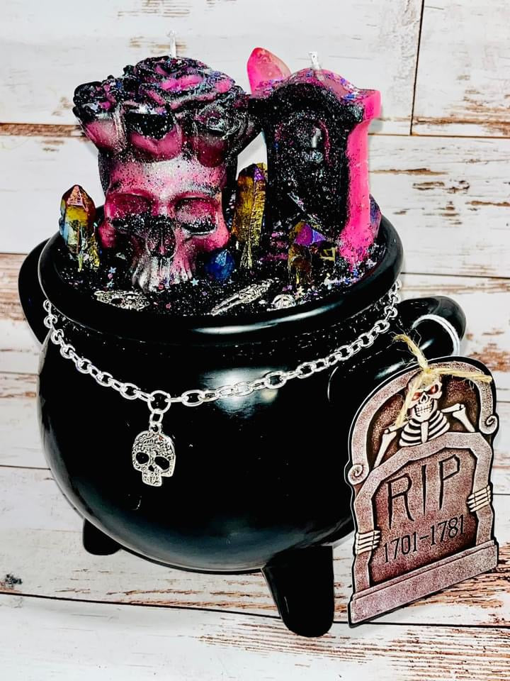 Large Cauldron Skull & Headstone Crystal Candle
